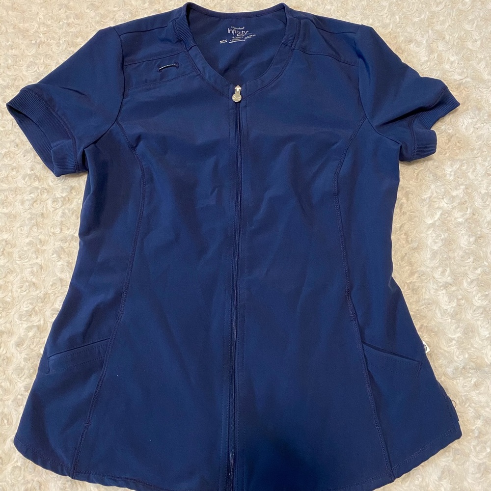 Cherokee Infinity top scrub